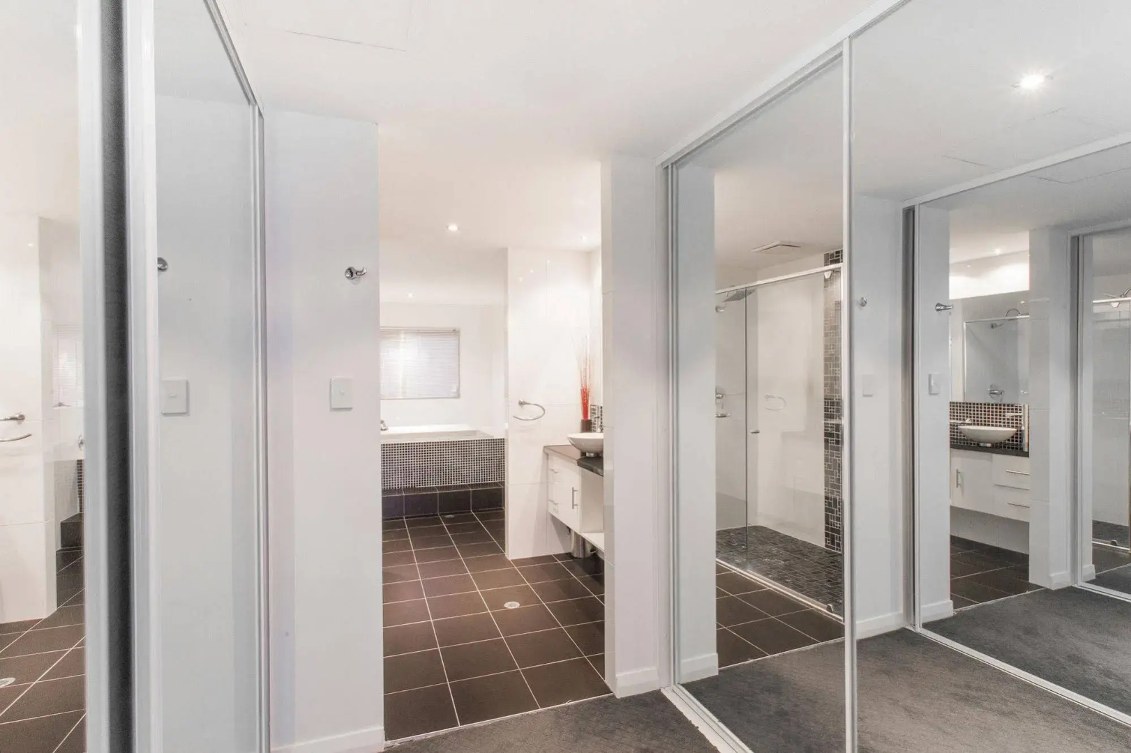 Spinnakers by Rockingham Apartments