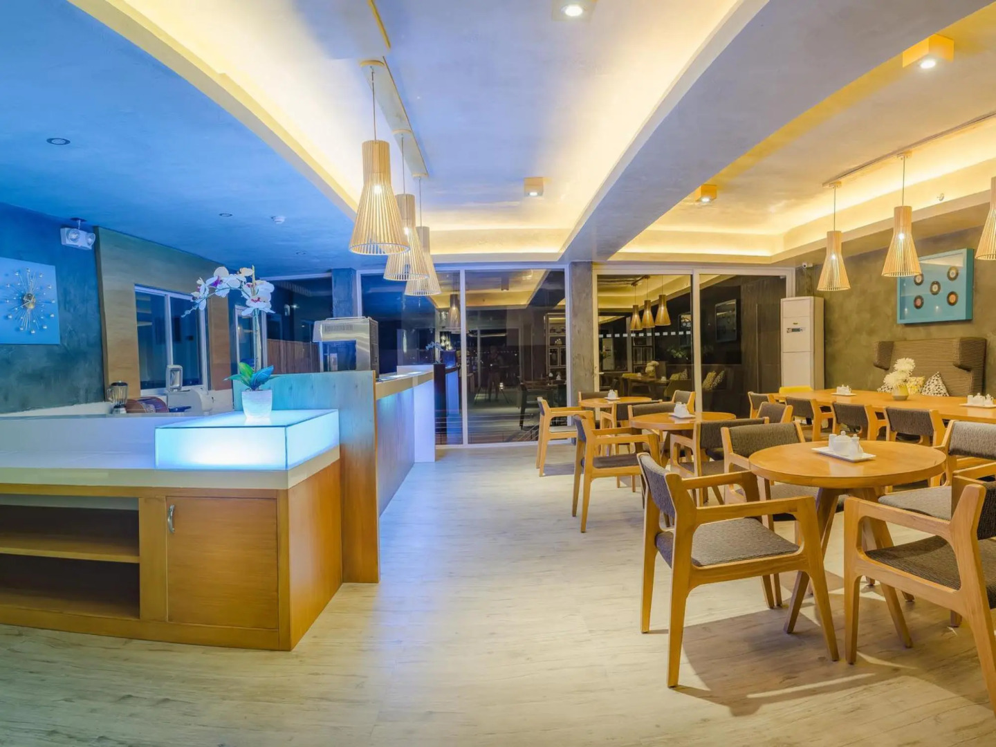 Twin Tides Panglao