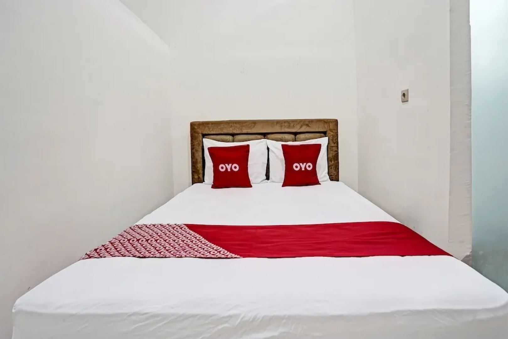 Hotel O Grand Syariah Hagawa Lamongan Near SPORT CENTER LAMONGAN