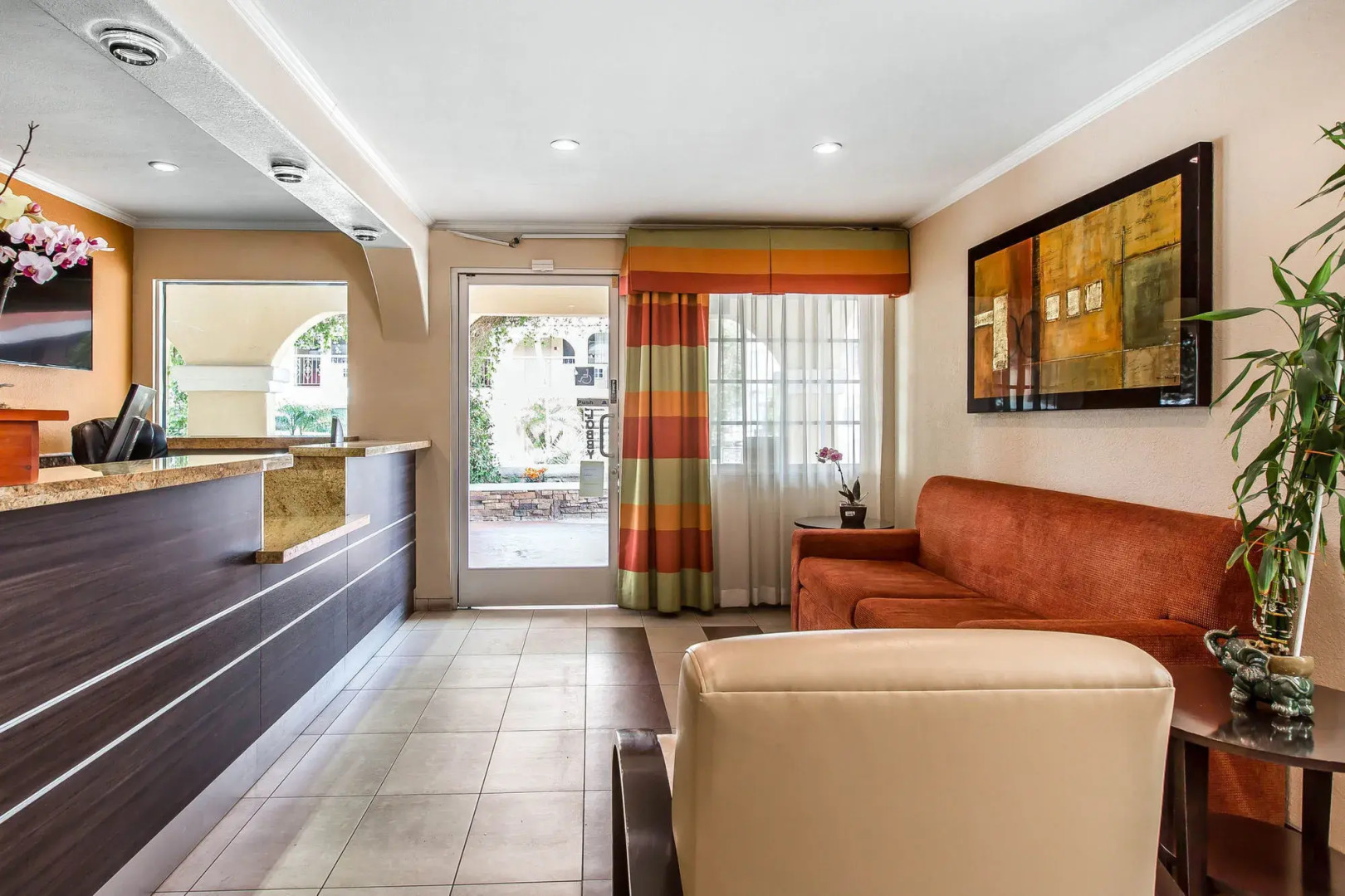 Econo Lodge Inn & Suites El Cajon San Diego East