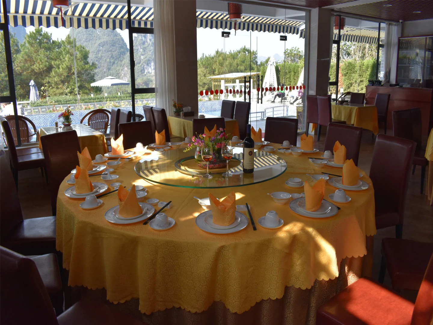 Yangshuo Mountain Top Retreat