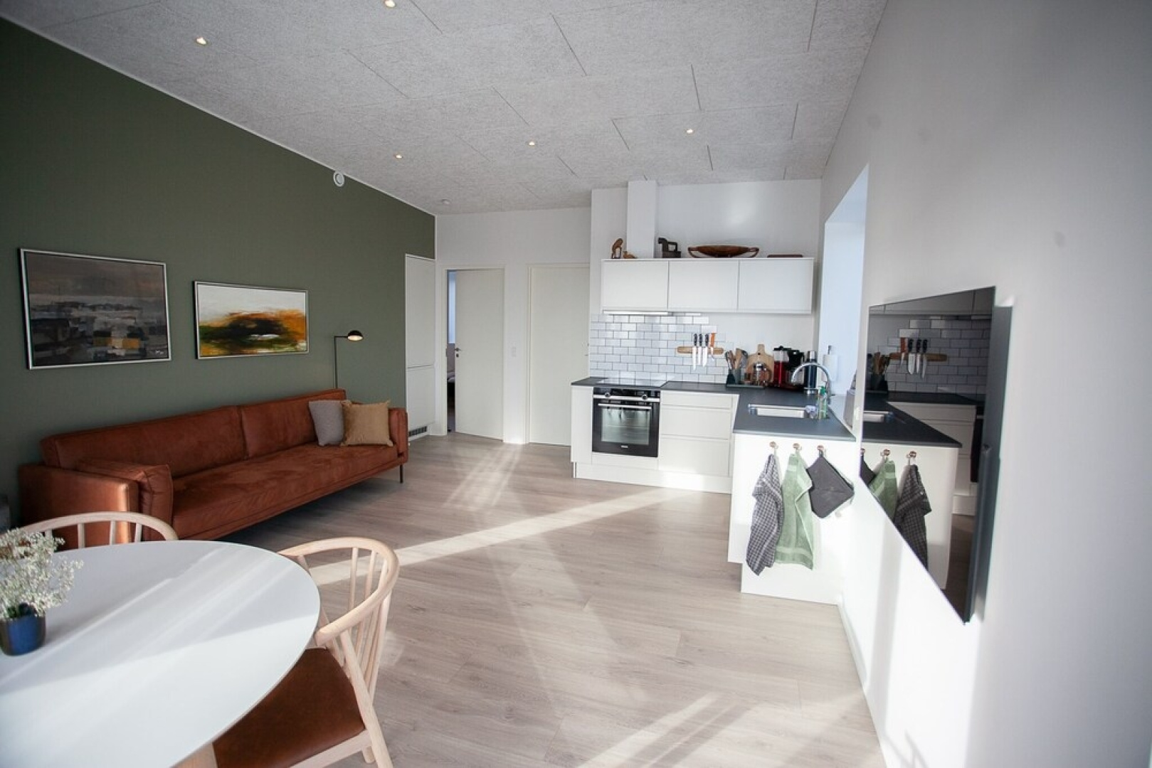 New - Luxurious - View - 2 BR