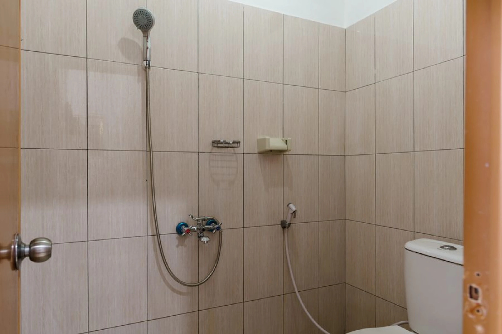 RedDoorz @ Cibogo Puncak Bogor 2