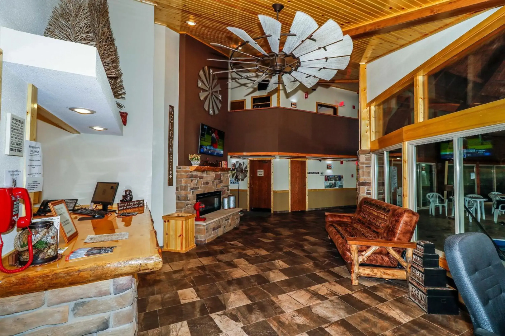 The Round Barn Lodge