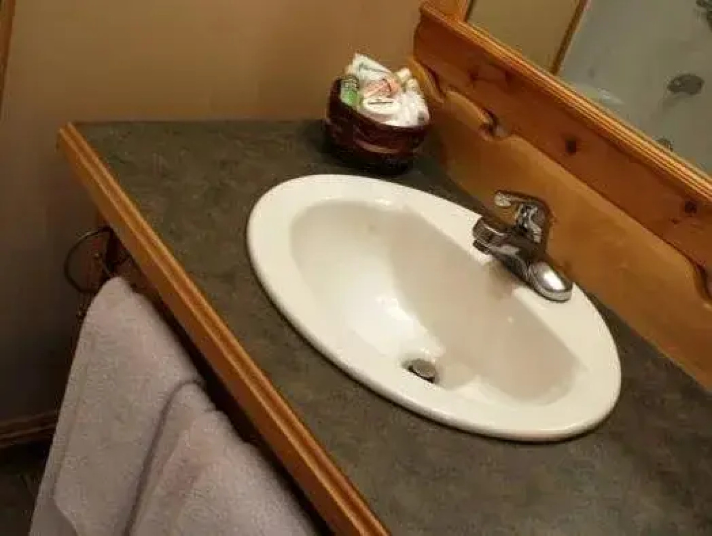 Auberge Les Jardins Inn-Motel Le Brayon & Chalets