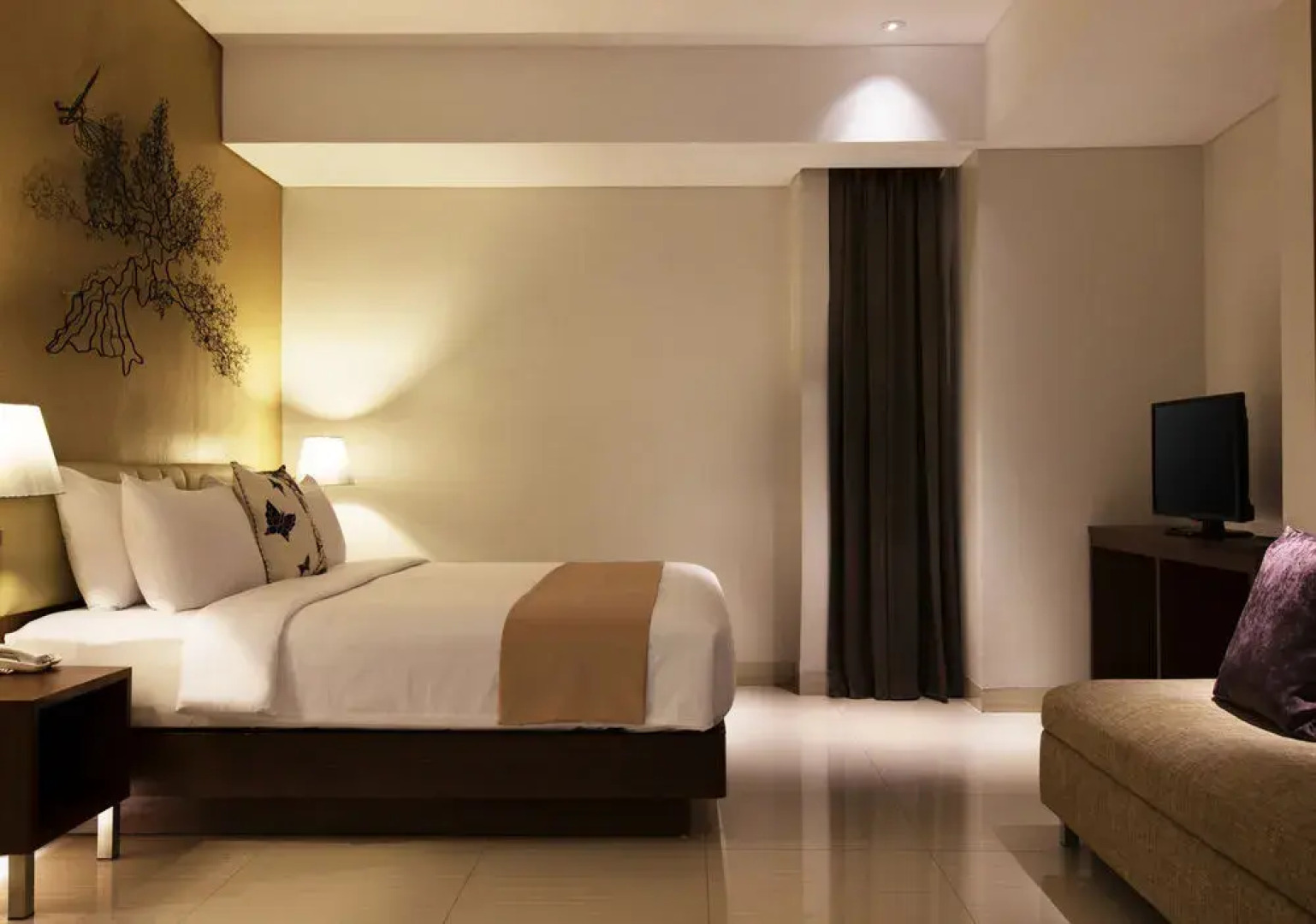 Santika Premiere Kota Harapan Indah