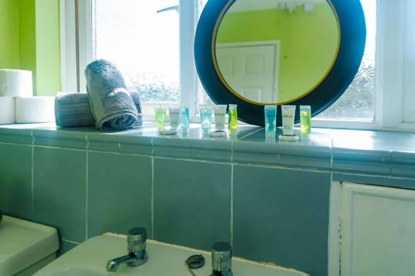 Superb Dwelling! Fast Wifi, Parking, Patchway