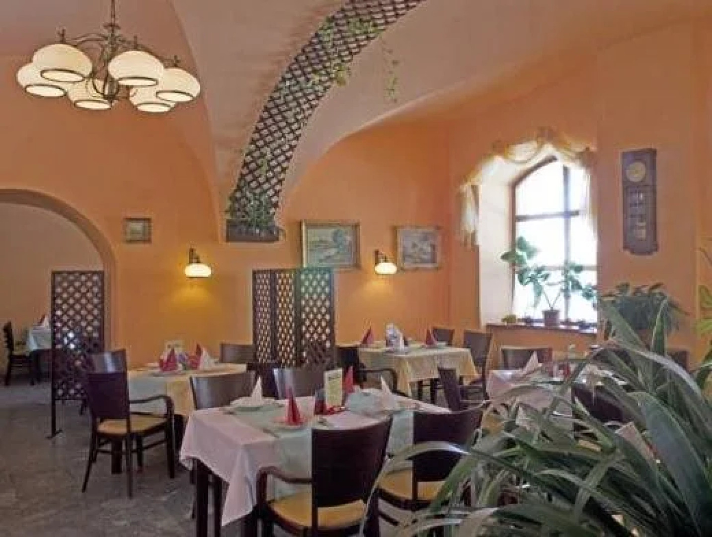 Městský Hotel Dorinka