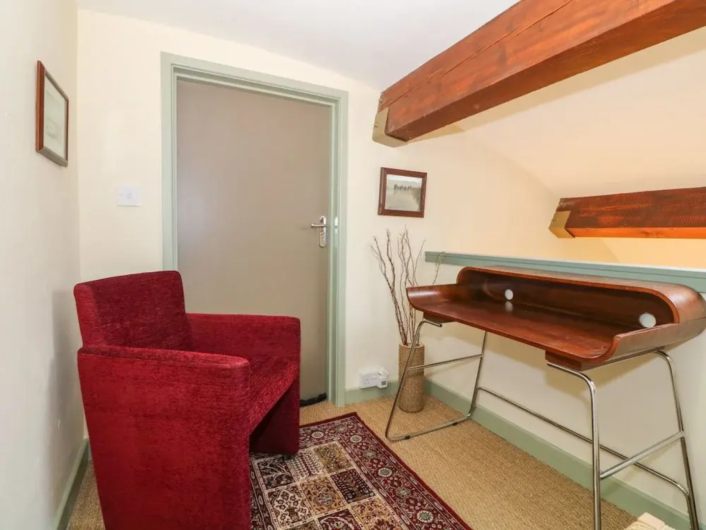 Ysgubor Fach, Gaerwen