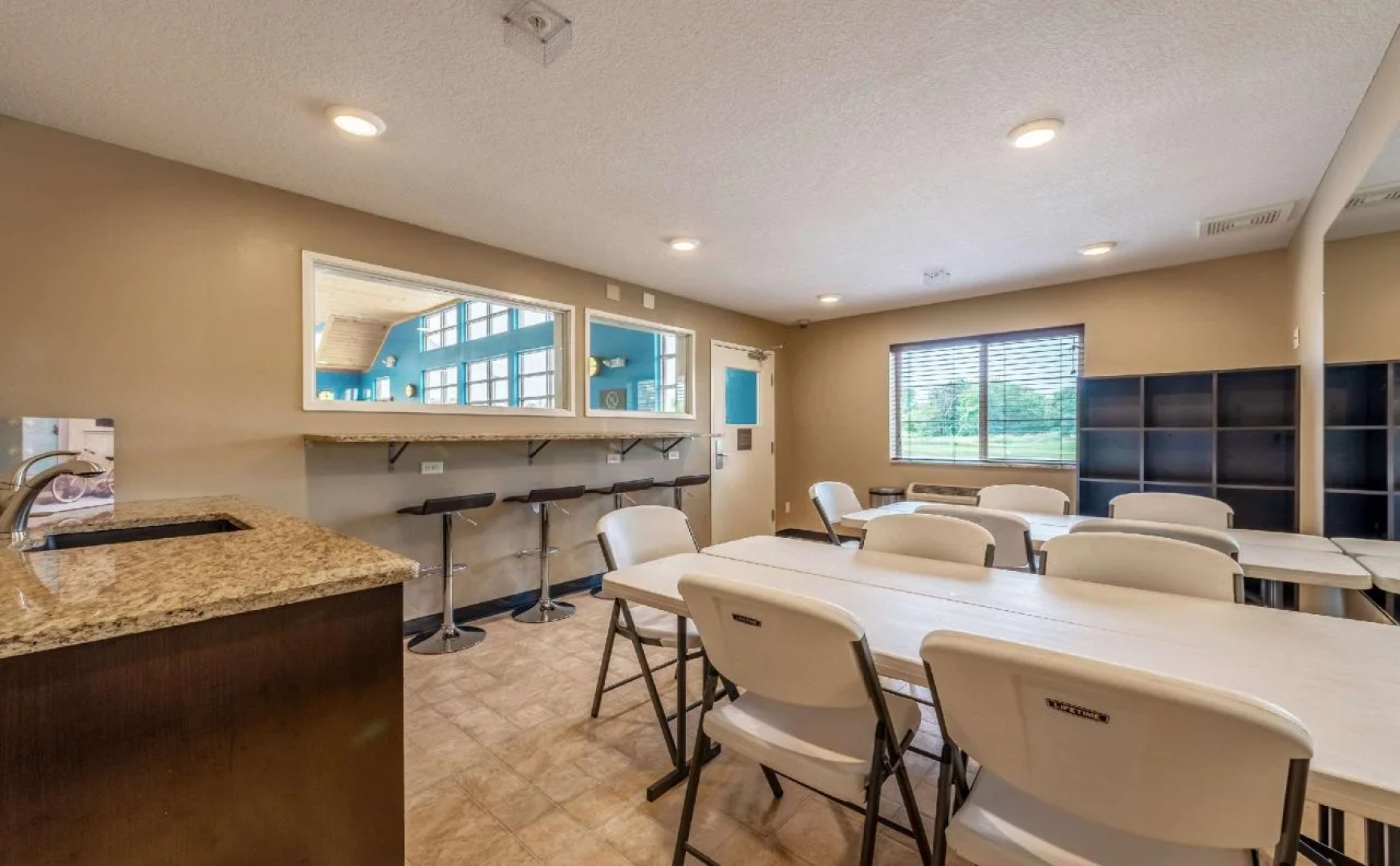 AmeriVu Inn and Suites - Chisago City