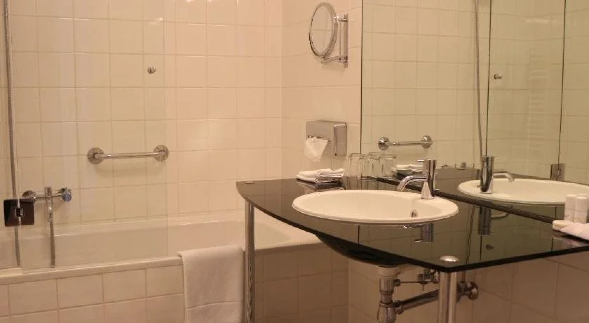 Hotel Seeschll Velden