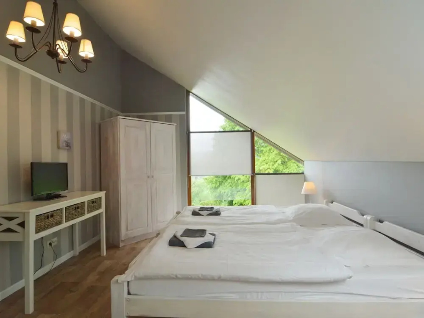 Chalet With Valley Views,