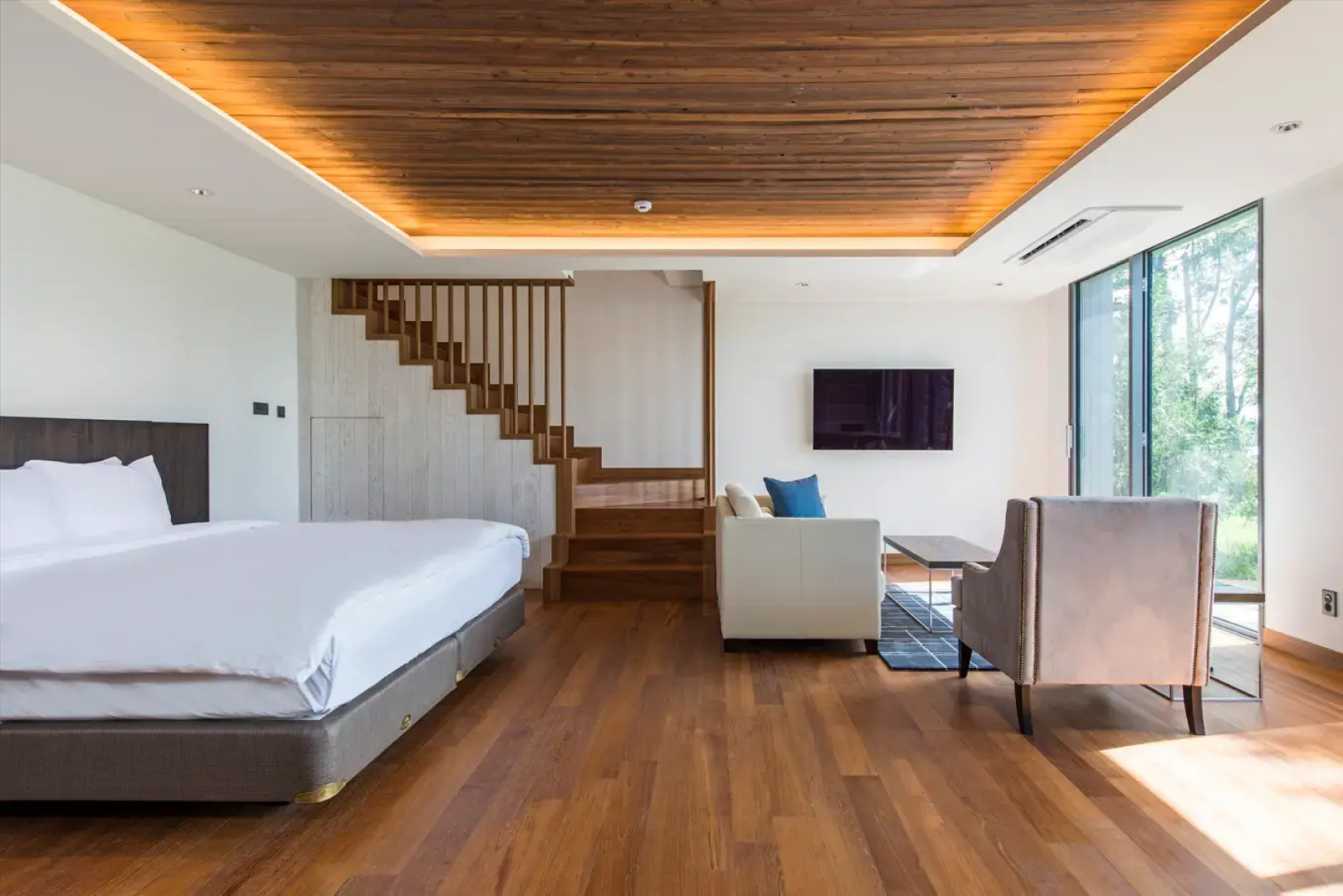 Stanford Hotel & Resort Tongyeong