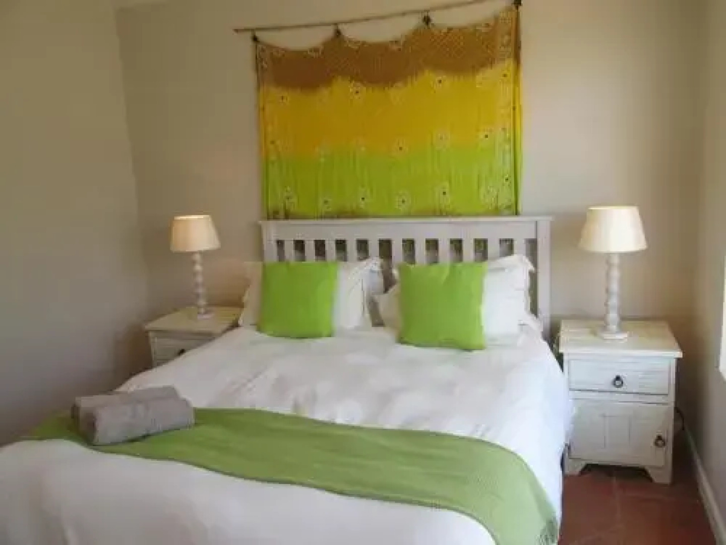 Point Village Accommodation - Laurie's House