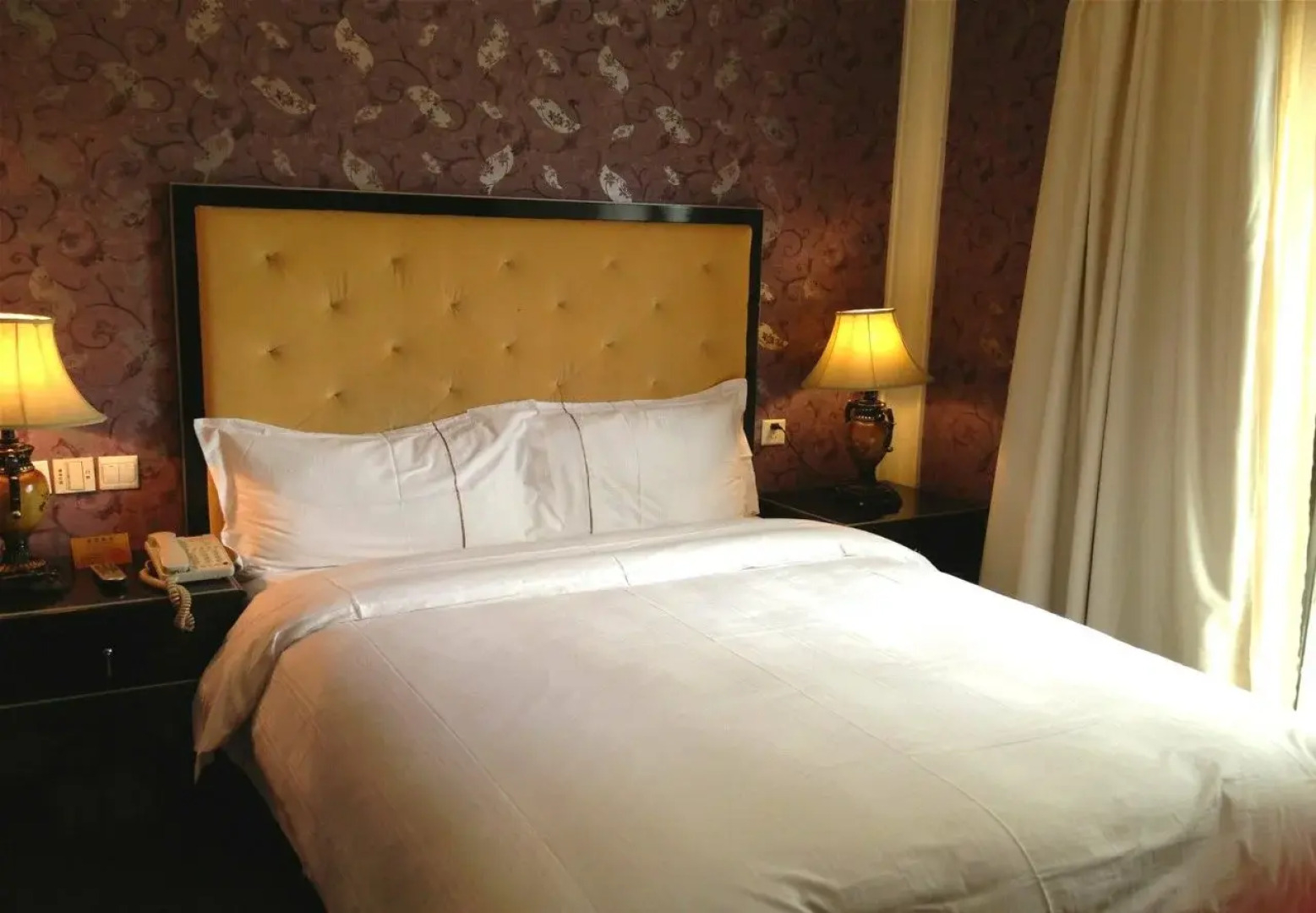 Manhattan Jinling Hotel