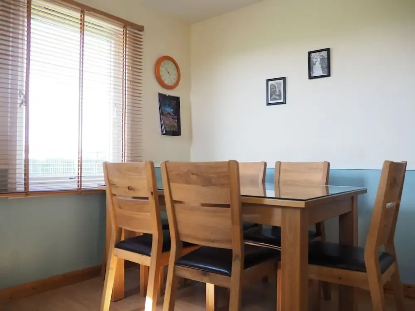 Decca Apartments