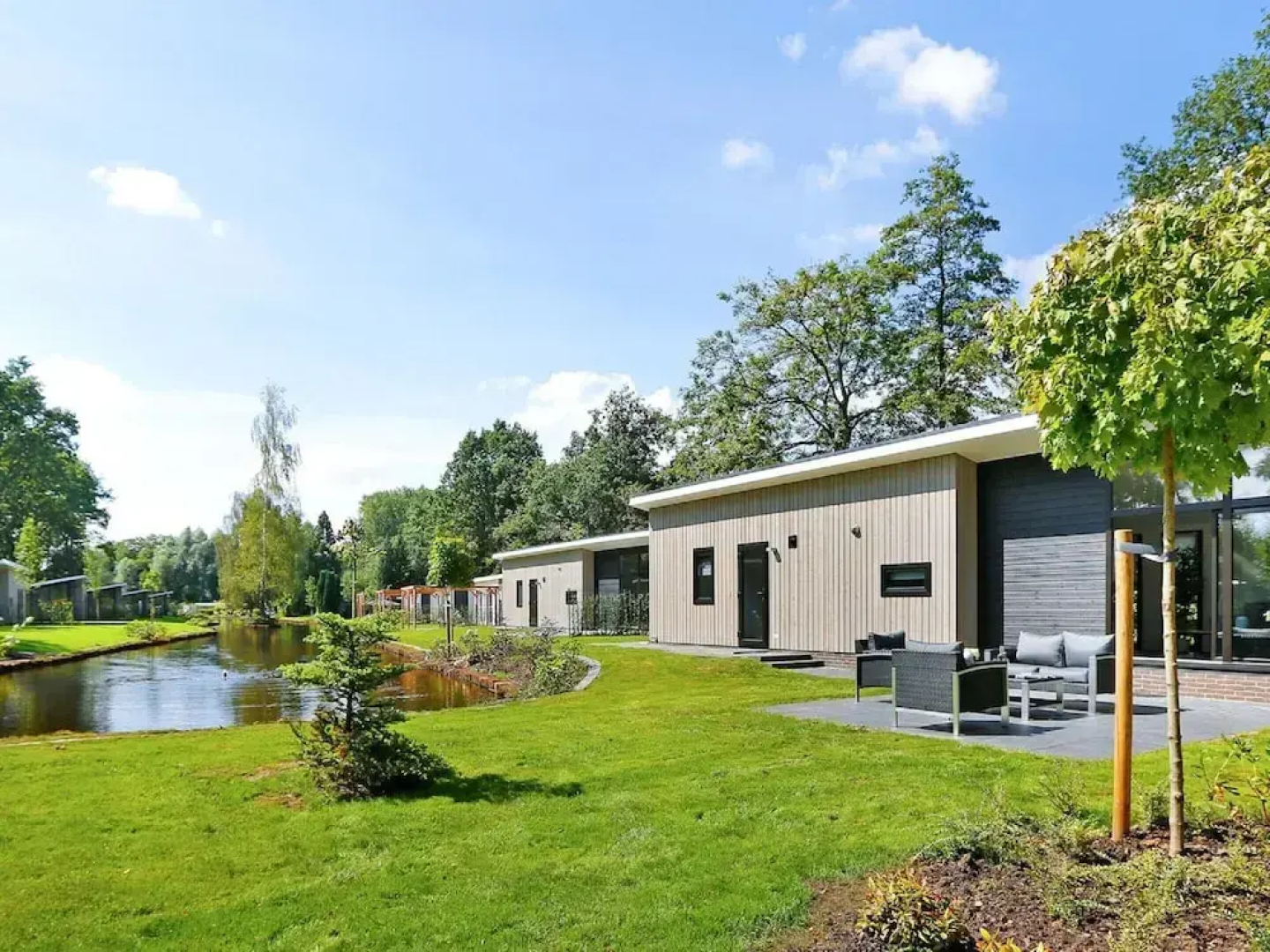Modern Chalet With Nice Sliding Doors Near Lochem