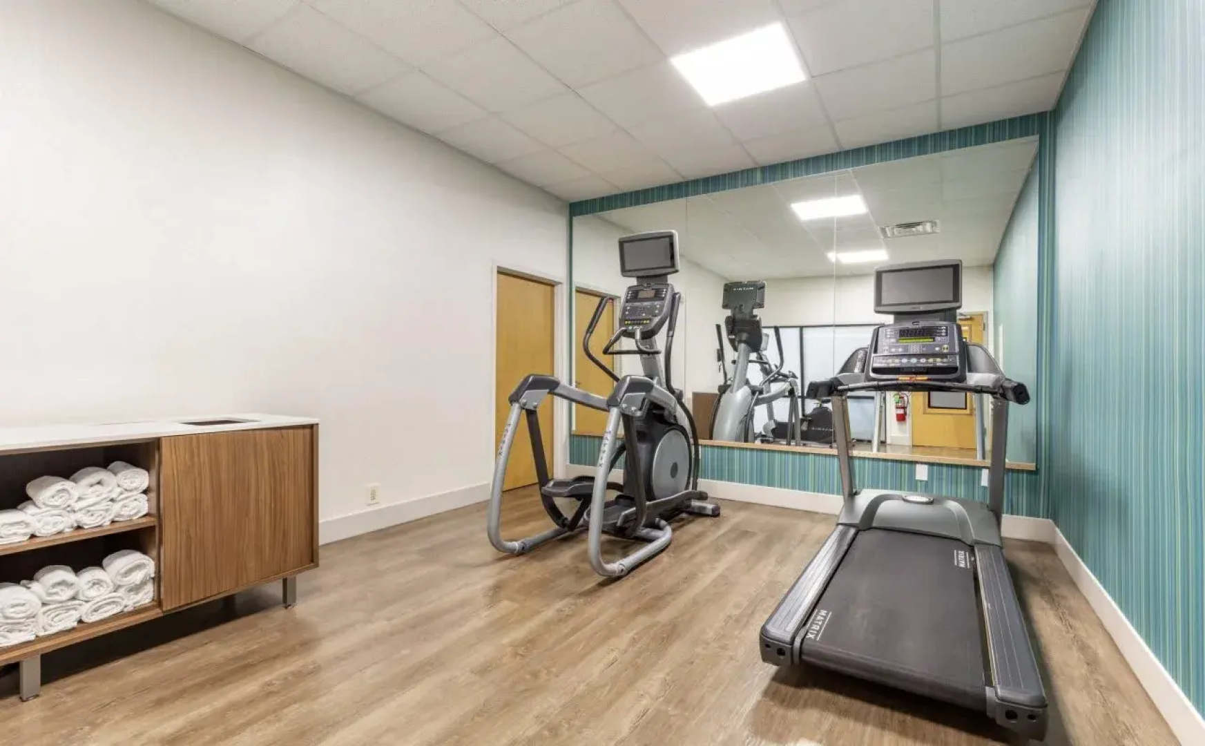 Holiday Inn Express Metropolis by IHG