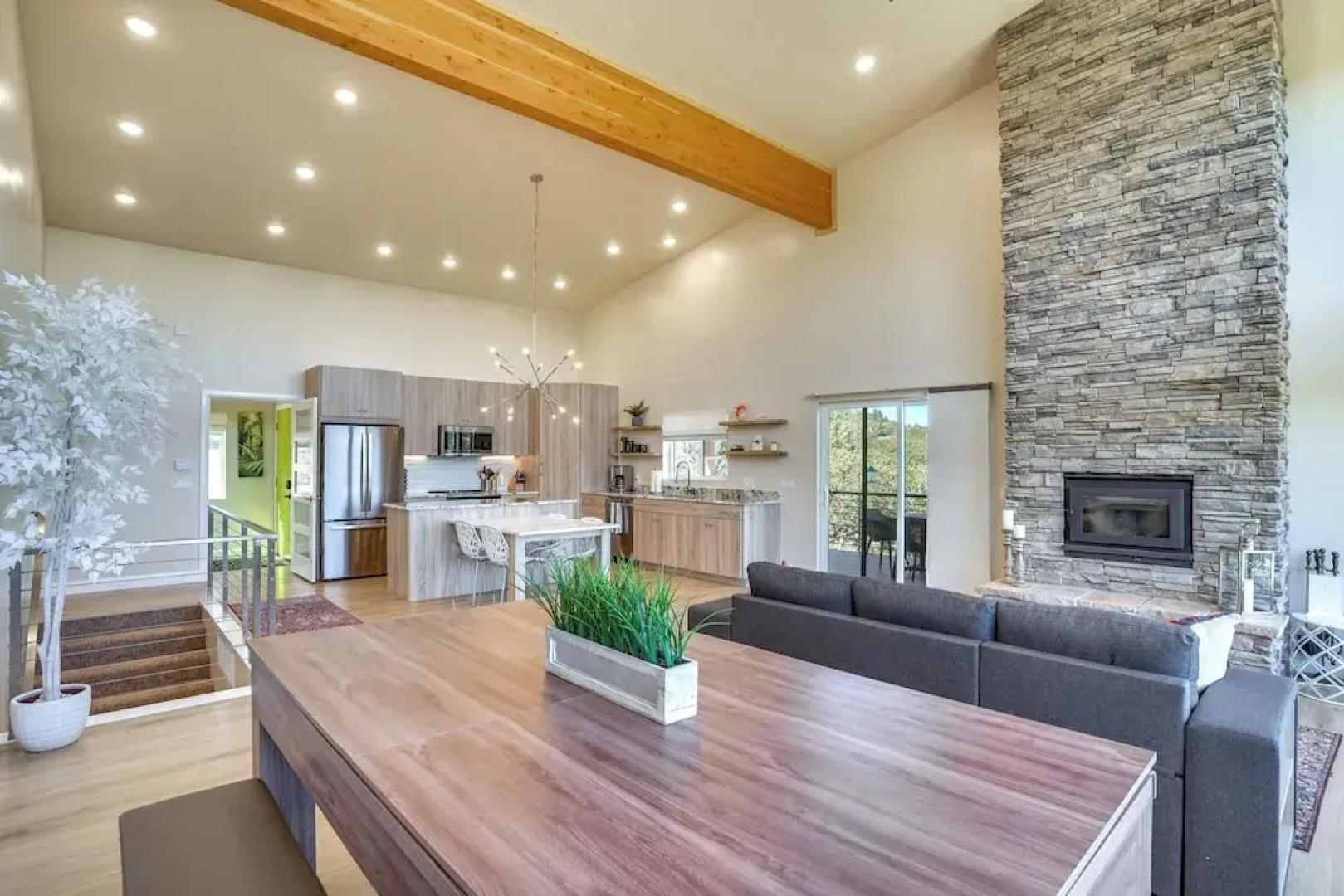 Newly Built, Modern Alton Cabin on 4 Acres!