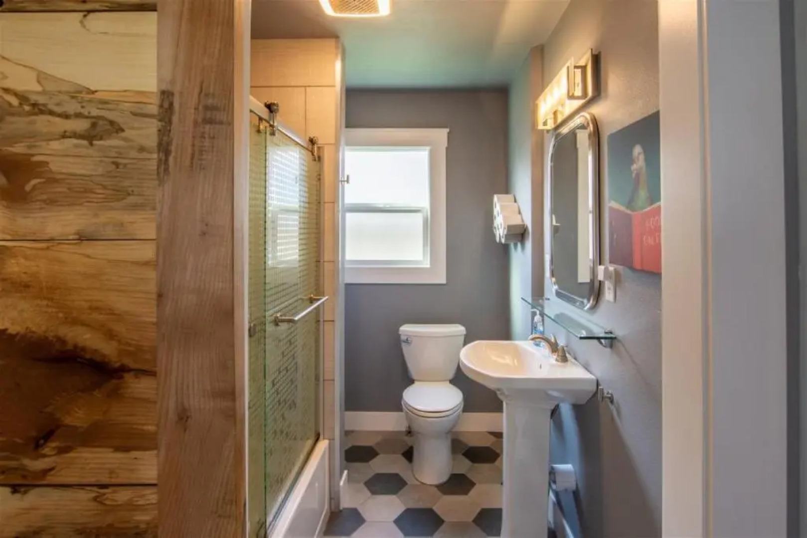 PA The Hidden Chicken