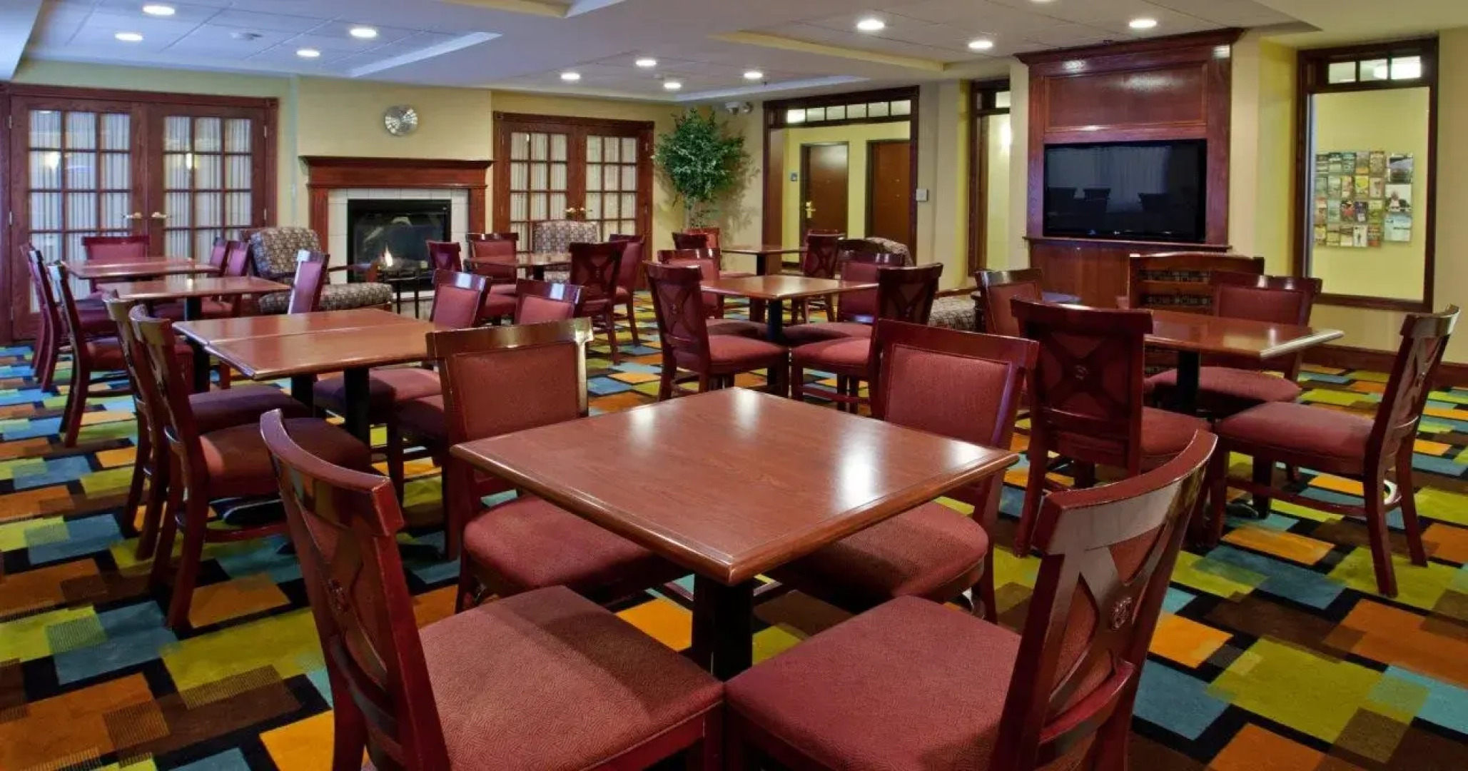 Holiday Inn Express & Suites Wadsworth by IHG