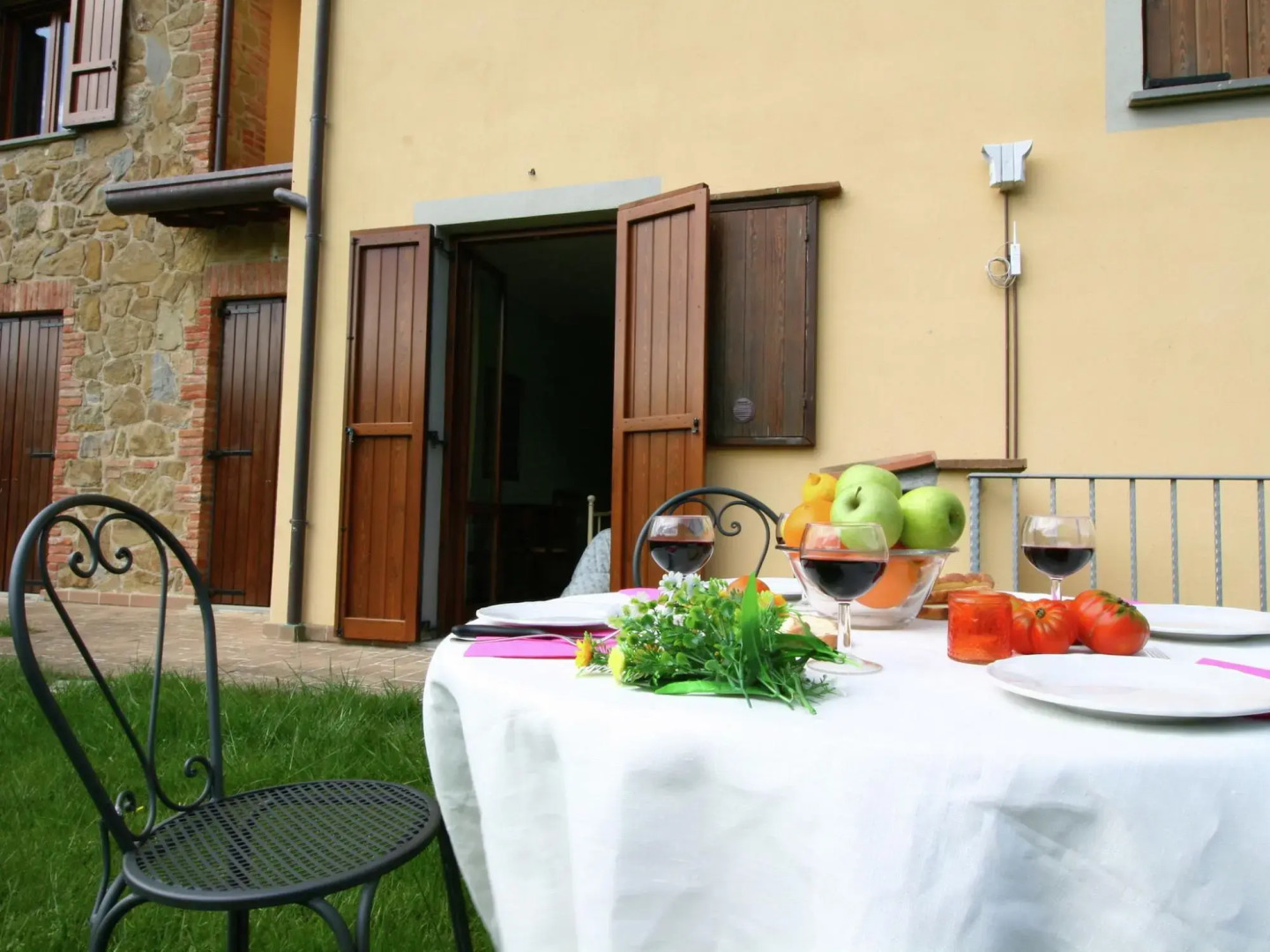 Apartment in Monte del Lago Near Lake Trasimeno