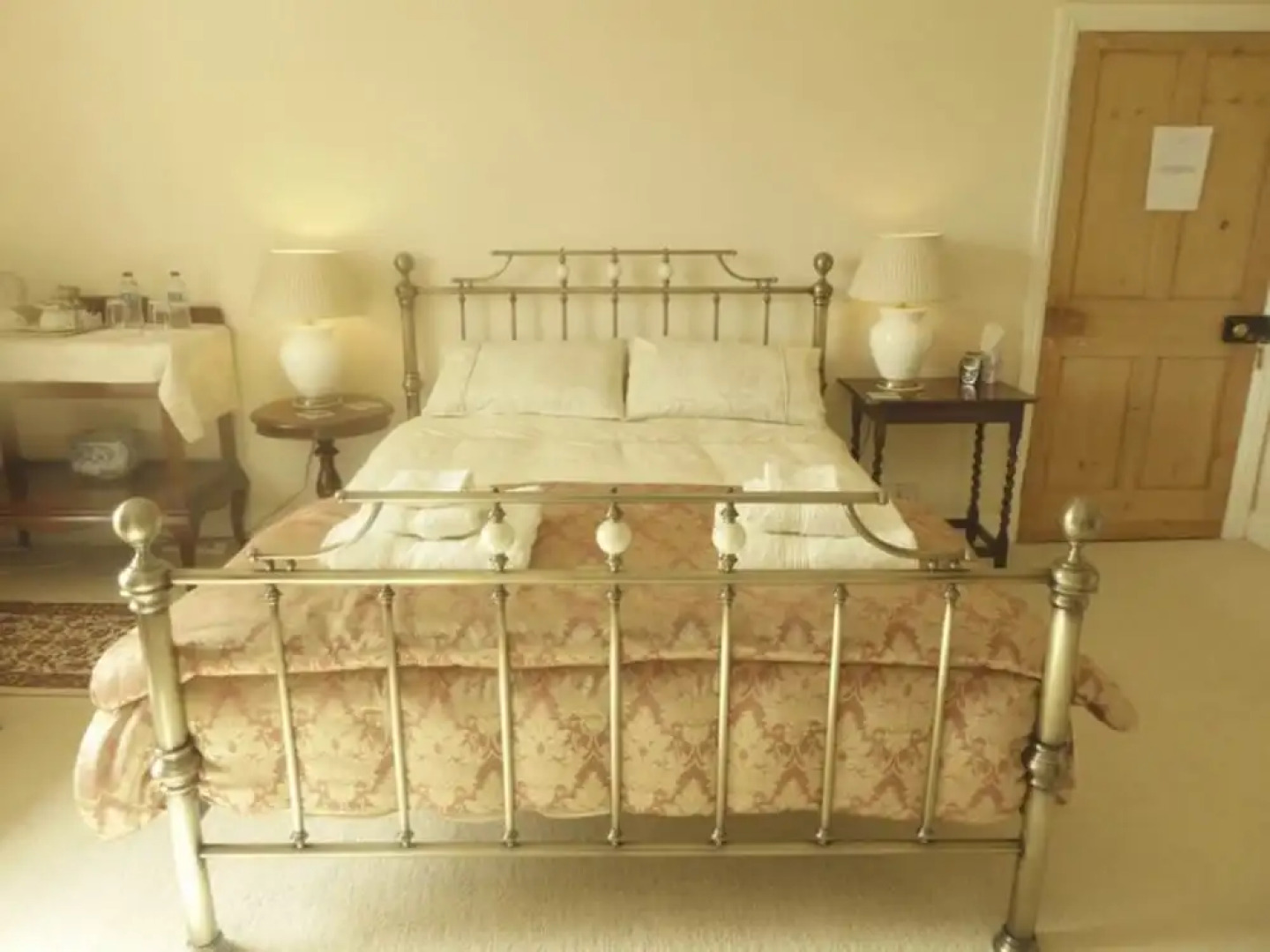Clotworthy House Bed & Breakfast