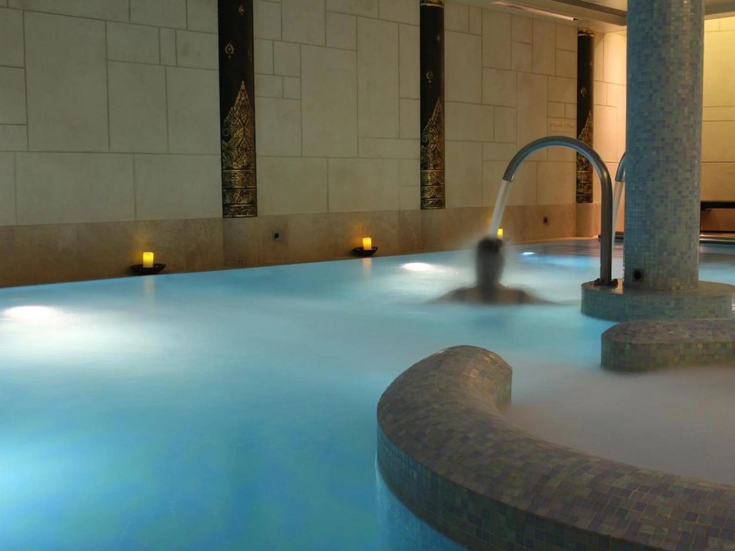 Careys Manor & Senspa