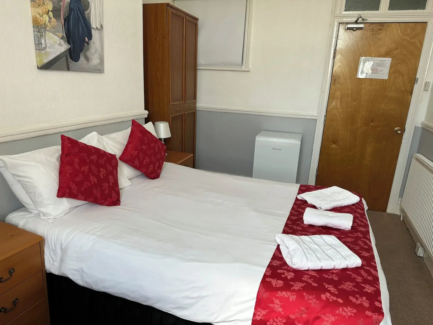 Tuxford House Hotel