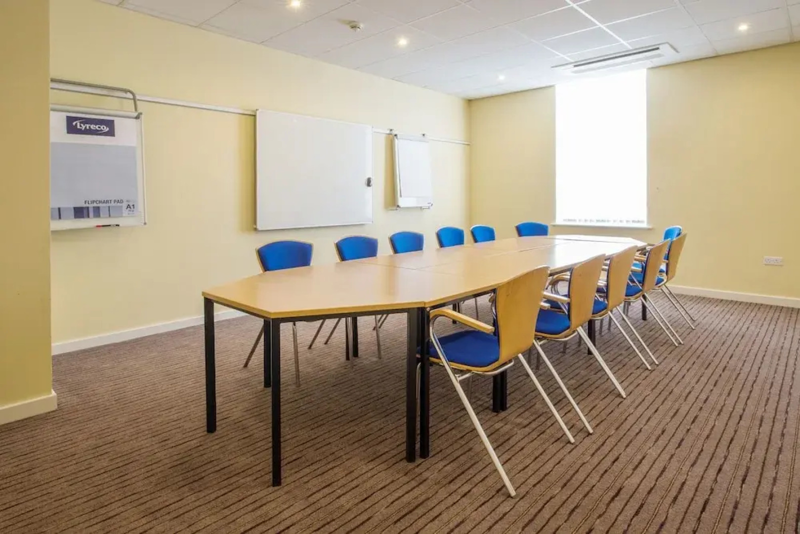 Premier Inn Stoke/Trentham Gardens