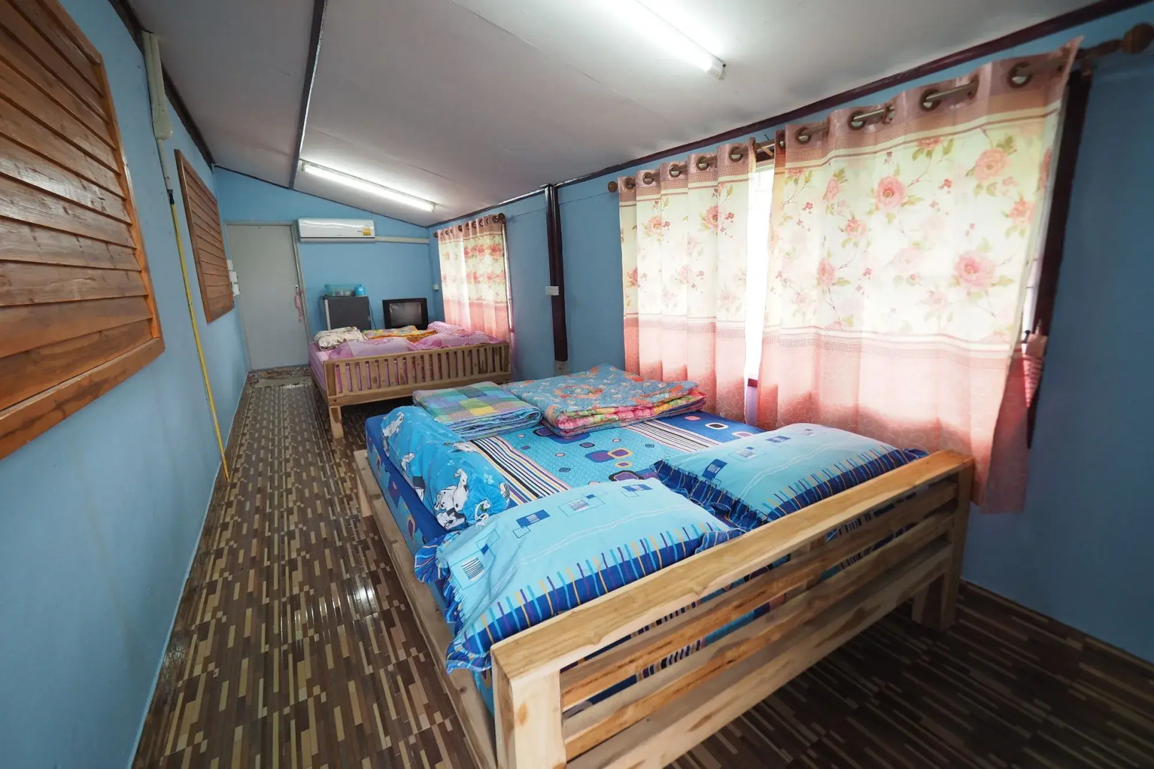 Ban Pak Glang Toong Pua Nan