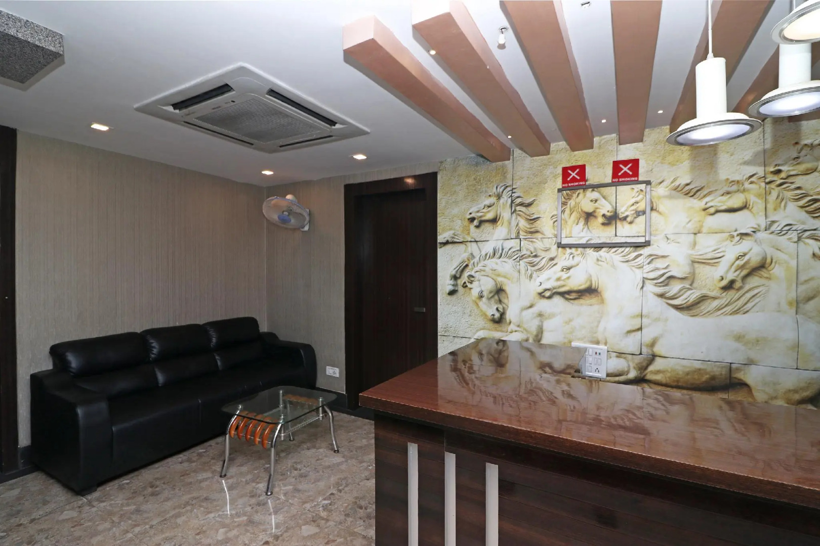 OYO Flagship 4989 The Welcomme Inn