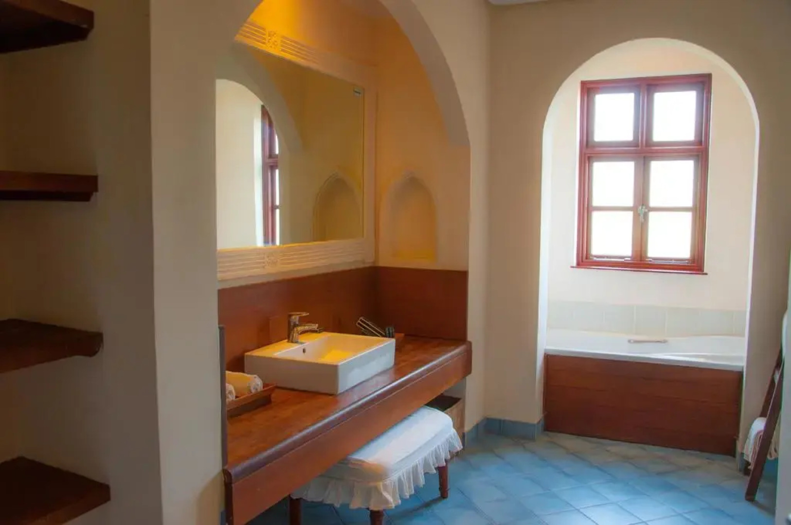 Cocoa Boutique Hotel