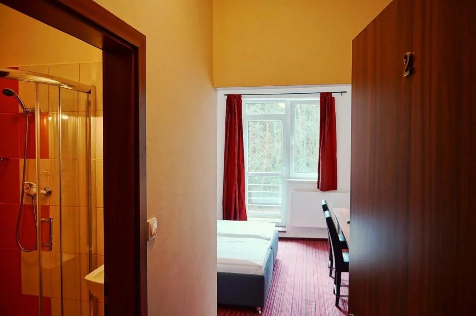 Restaurace a penzion Zděná Bouda