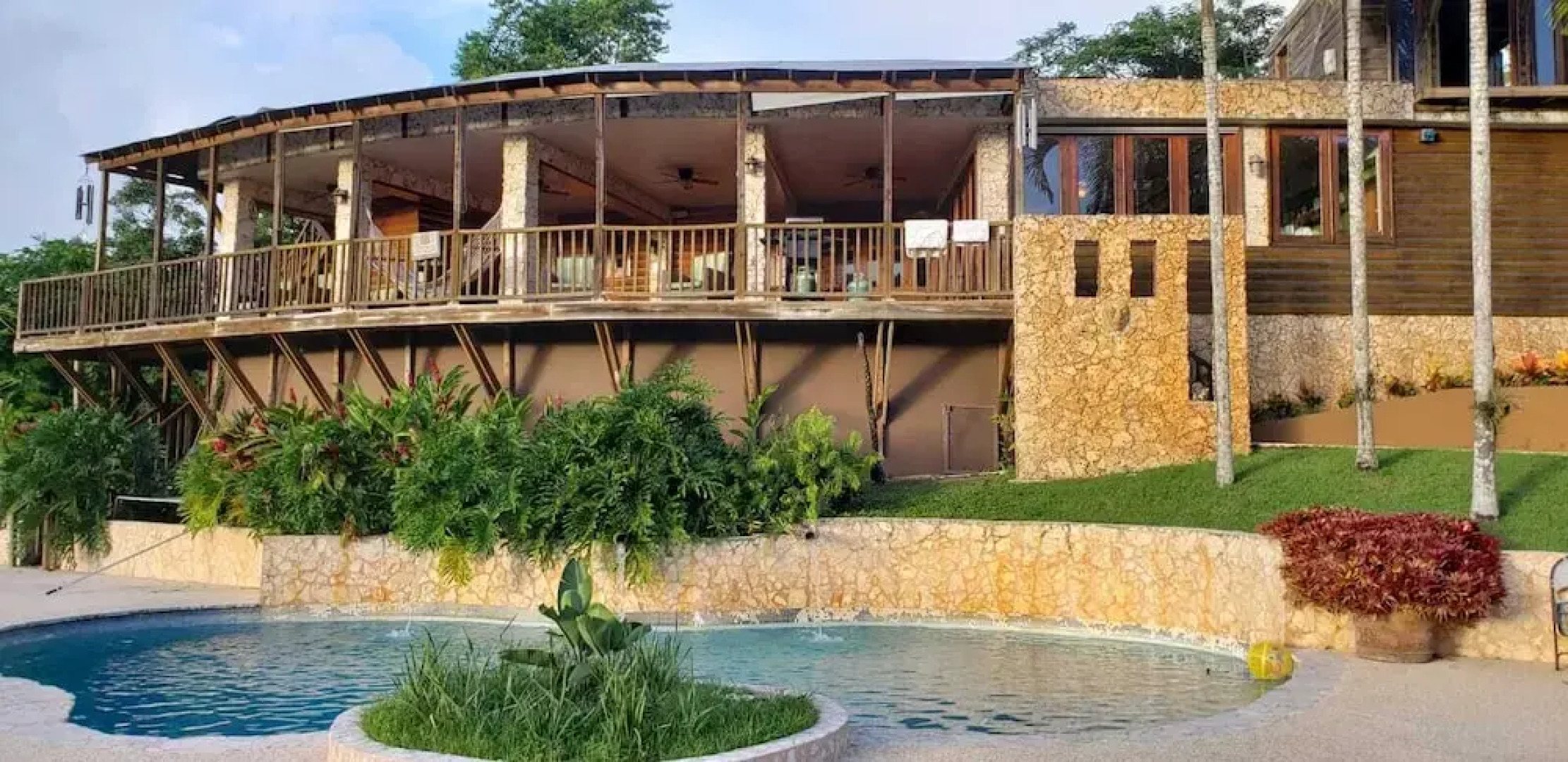 Hacienda Elena Paraiso Tropical