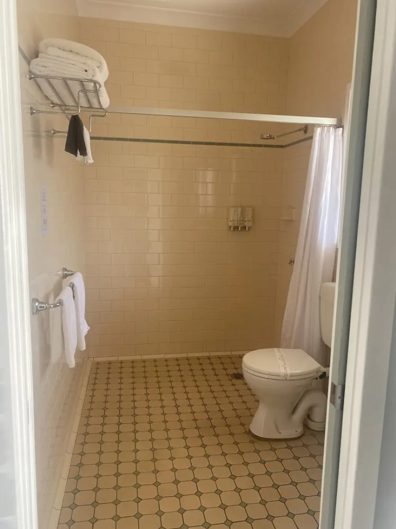 Tumbarumba Motel & Elms Restaurant