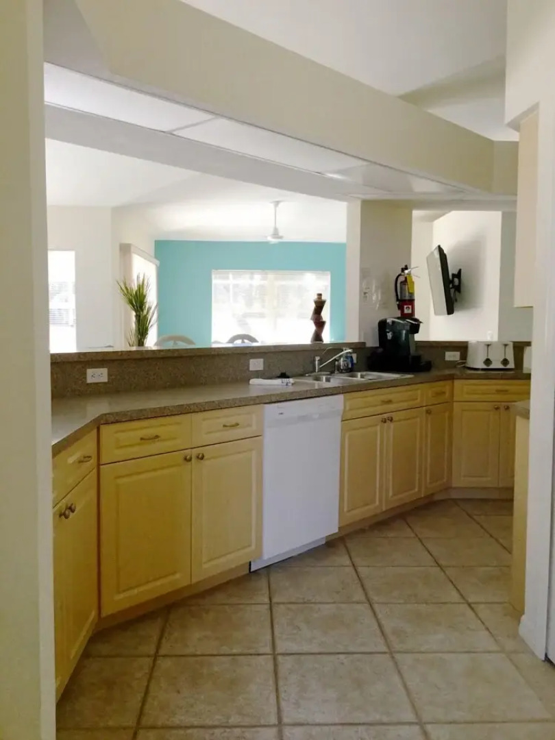 Sunny Daze Rotonda West