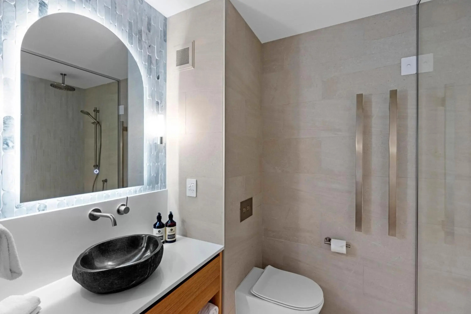 Hotel Elms Christchurch, an Ascend Collection Hotel