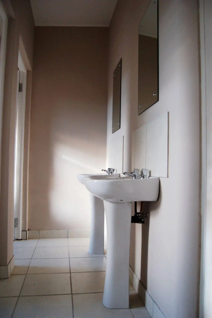 Hard Rock Backpackers