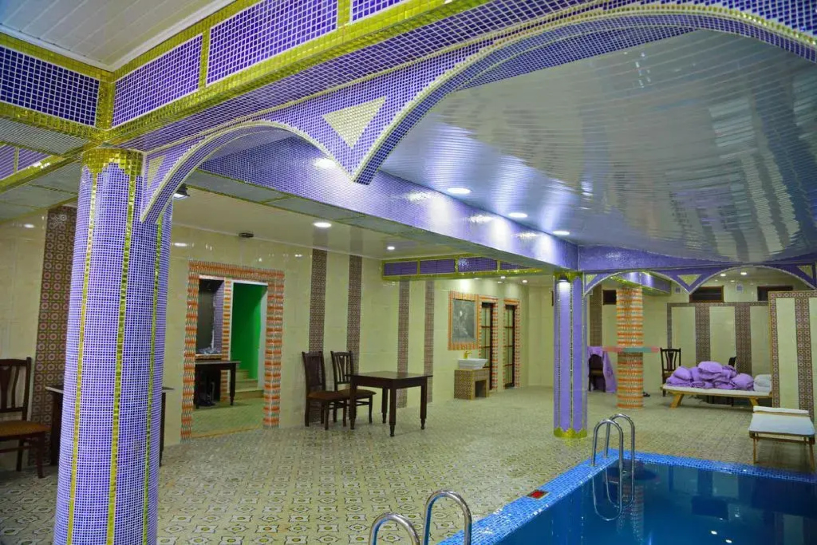 Отель Hon Saroy