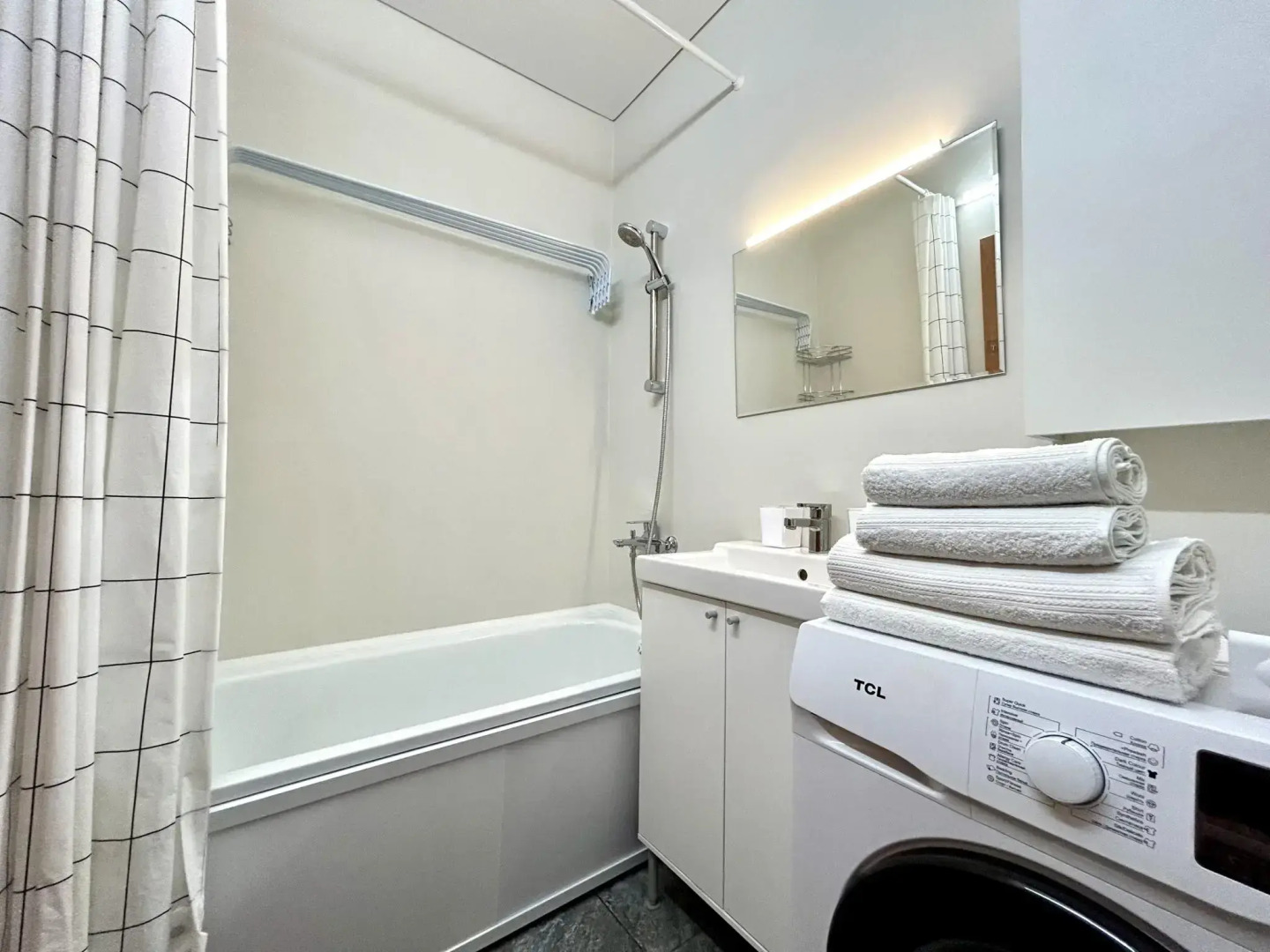 Апартаменты Четыре Сезона на ул. Энтузиастов, д.13