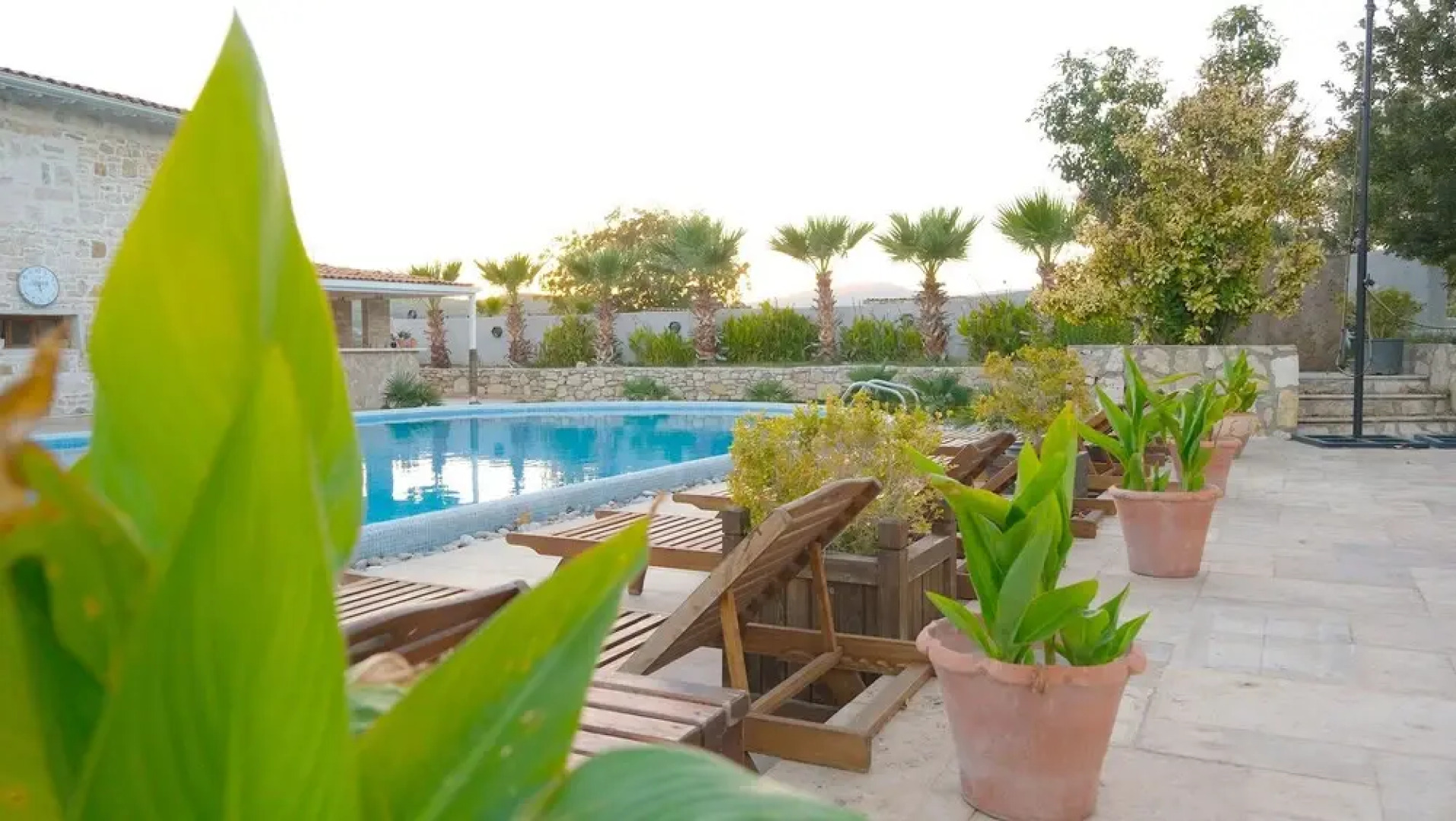 Otel Naturla Göl Evi