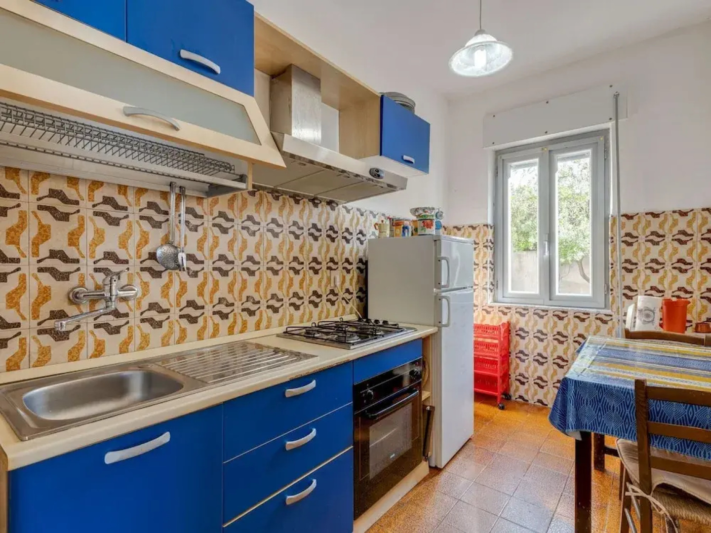 Spacious Holiday Home in Tresnuraghes near Sea