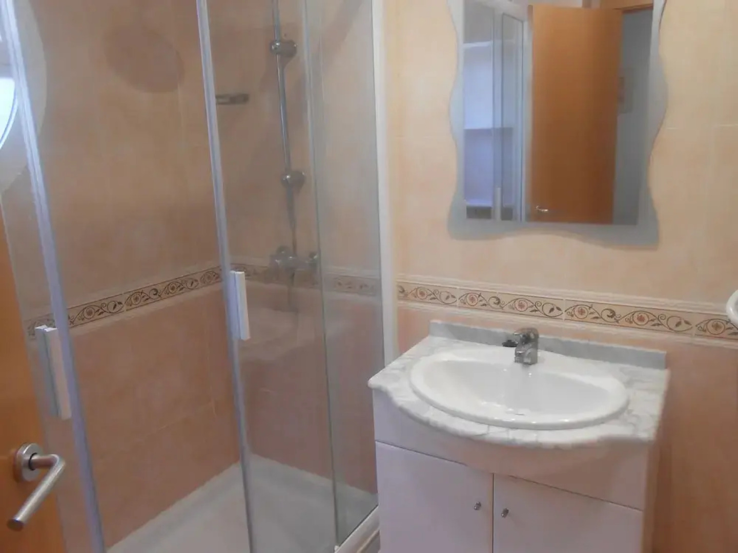 Delfines II Bajo E3 pta 2