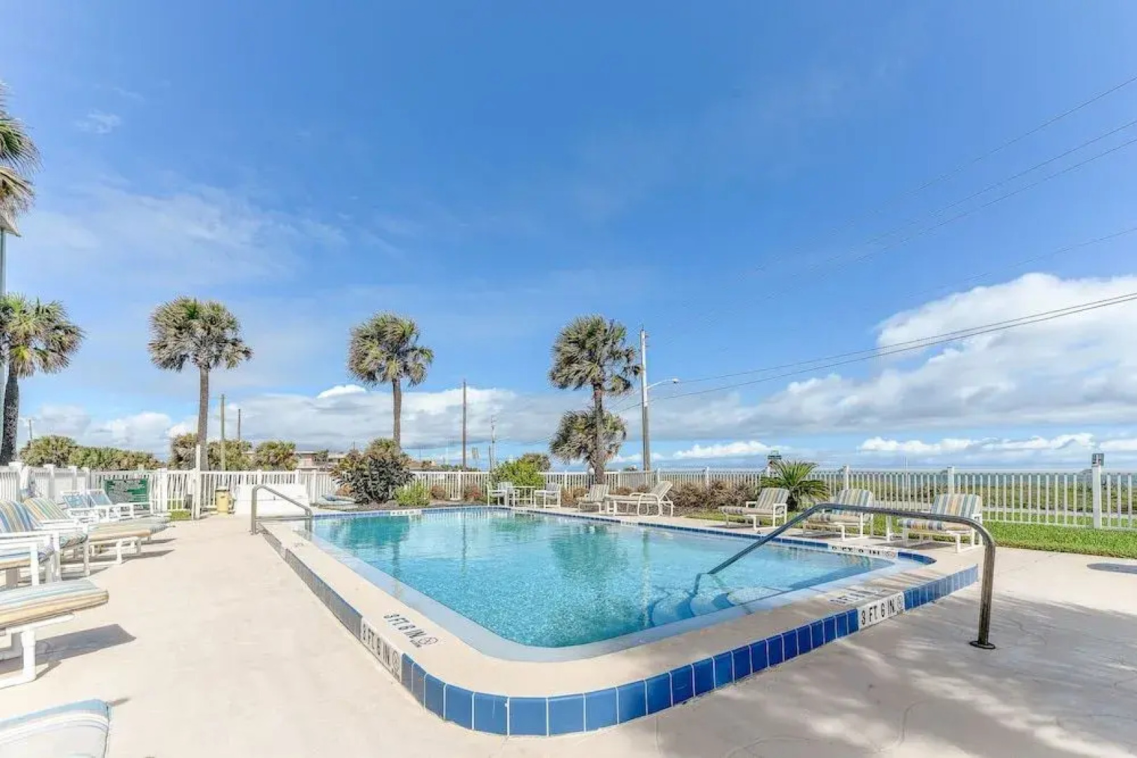 Starboard Light by VTrips