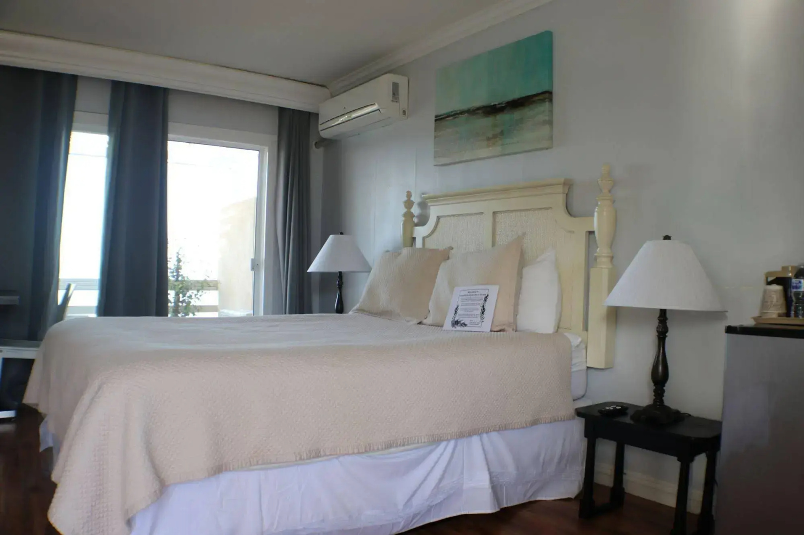 Laguna Cove Hotel