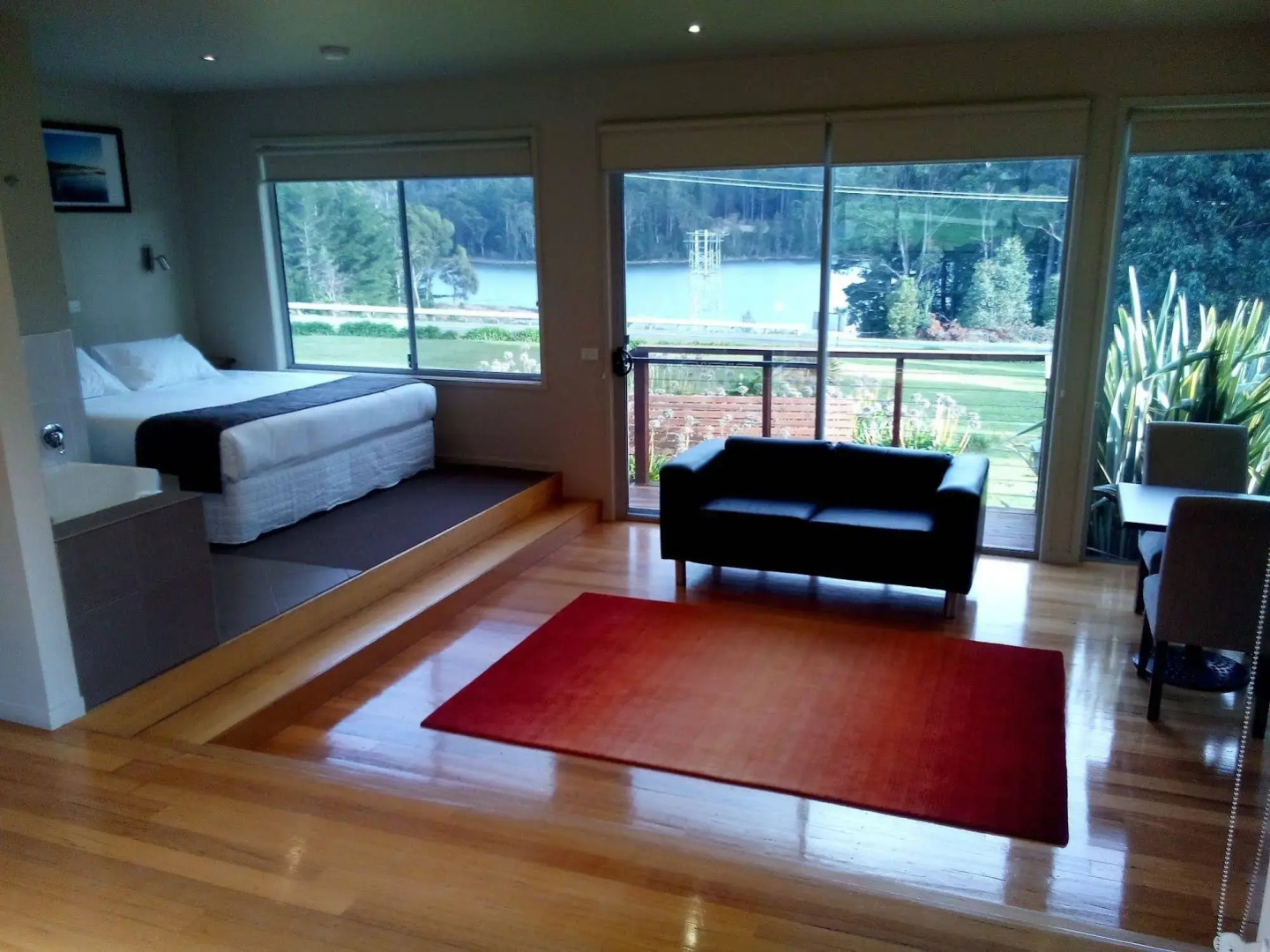 Little Norfolk Bay Events and Chalets