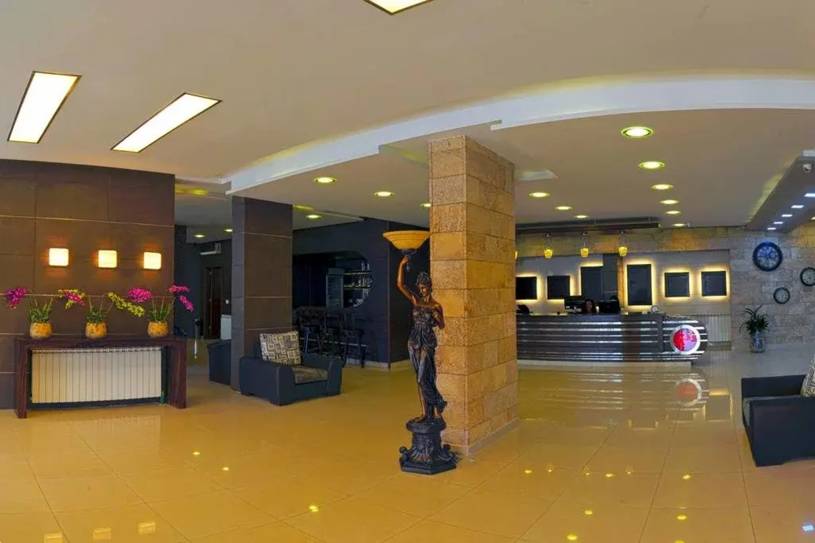 Serail Hotel & Lodging