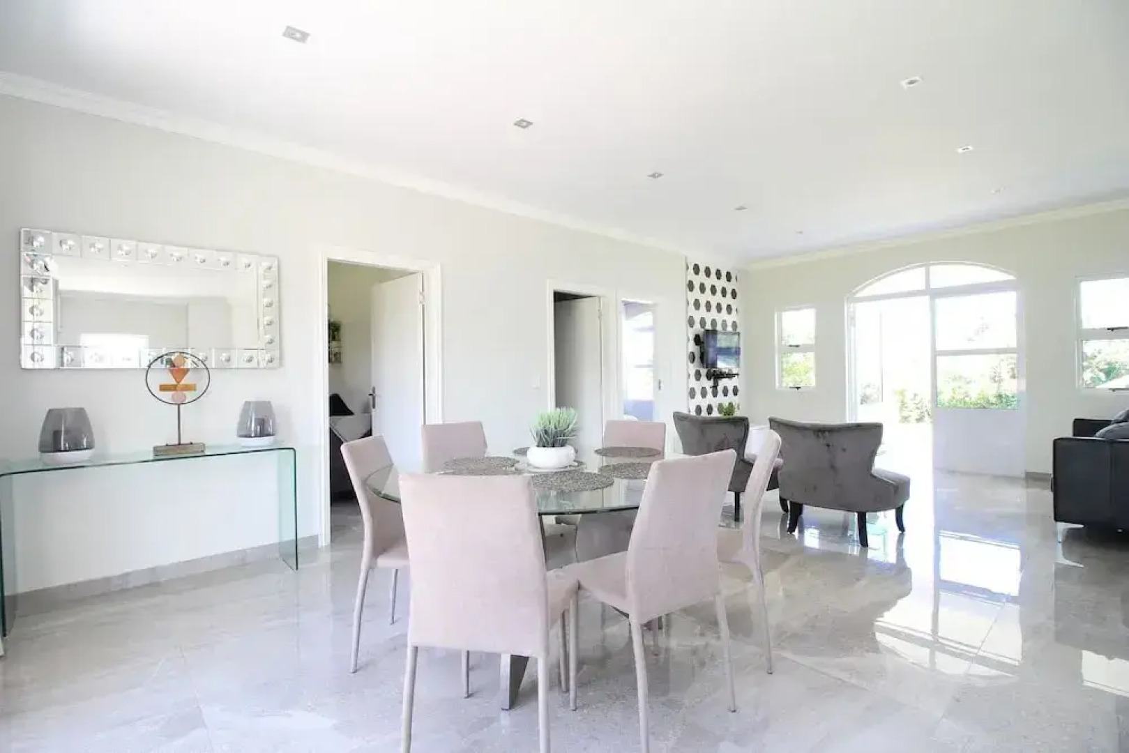 Caribbean Estate Deluxe