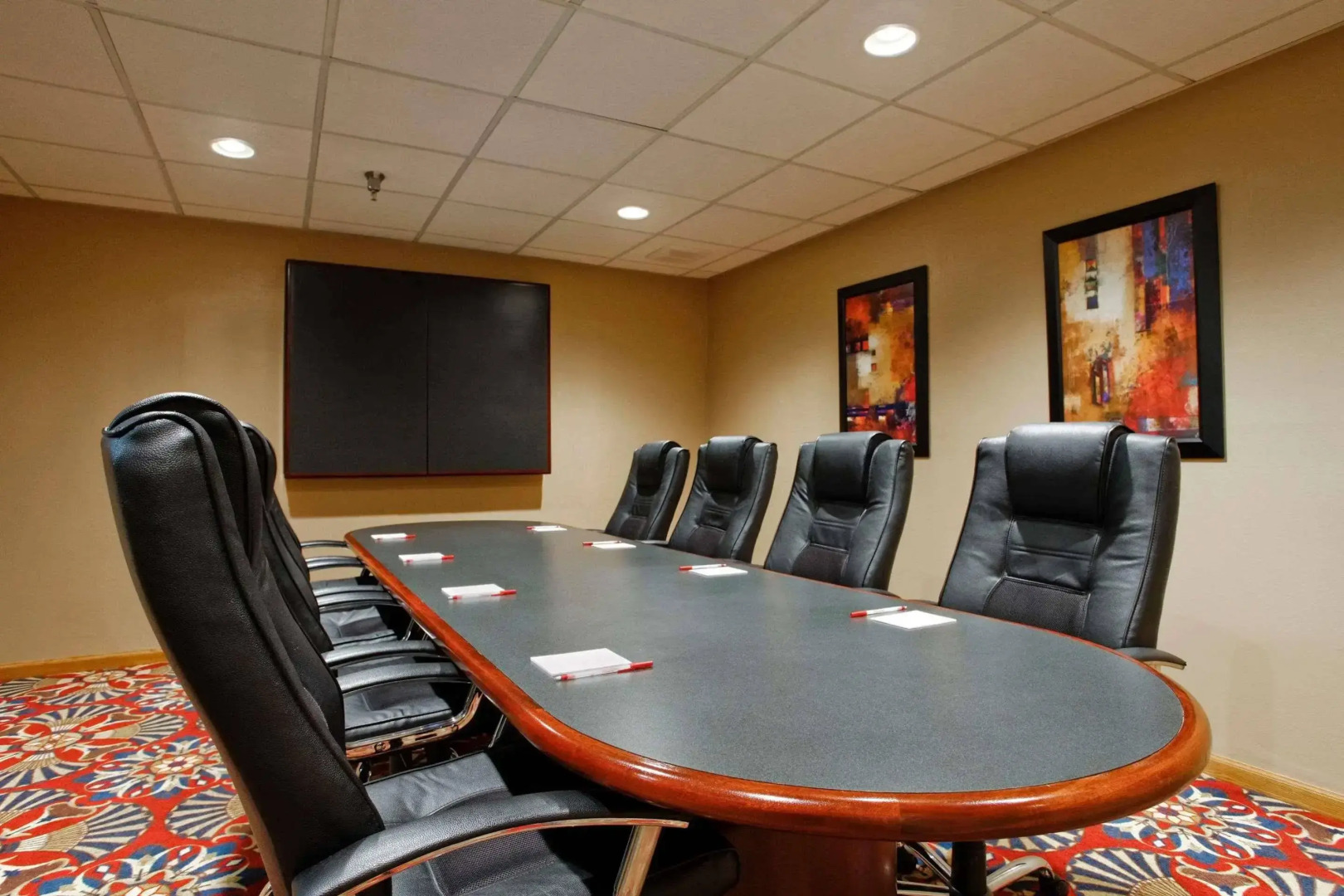 Roosevelt Grand Dakota, SureStay Collection by Best Western